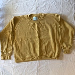Aliya Wanek Ami Sweatshirt in Ochre